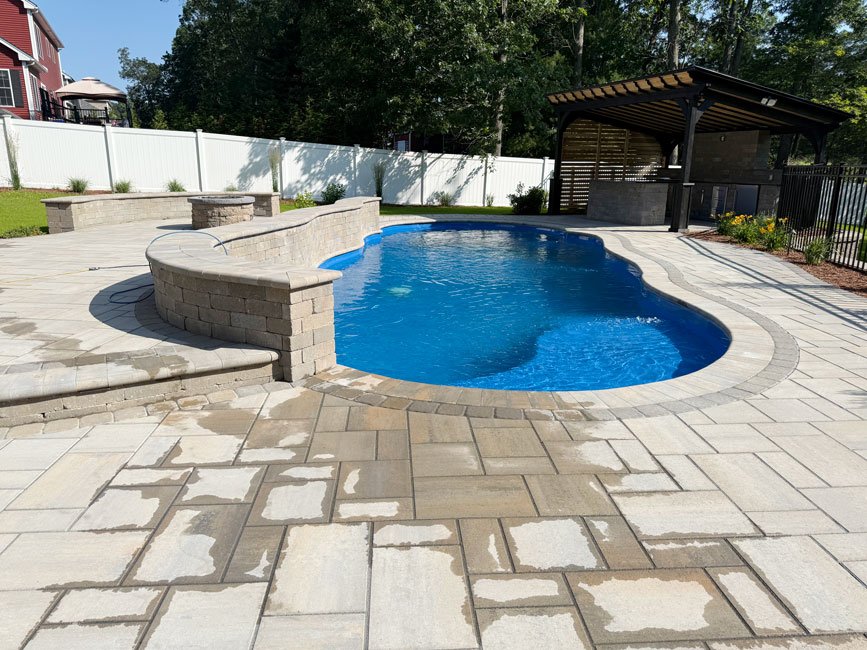 Vinyl-&-PVC-Pool-Fences-Weston-MA