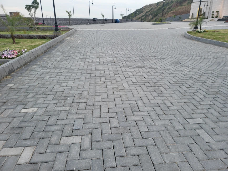paver driveway with concrete curb for Greater Boston Massachusetts estate