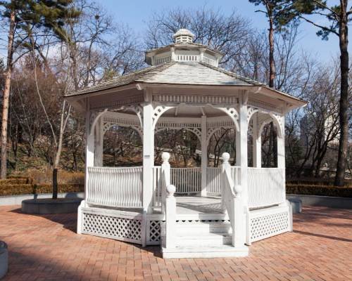 Bespoke-backyard-gazebo-builders-Andover MA