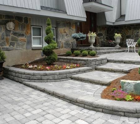 Pavers Walkway & Steps