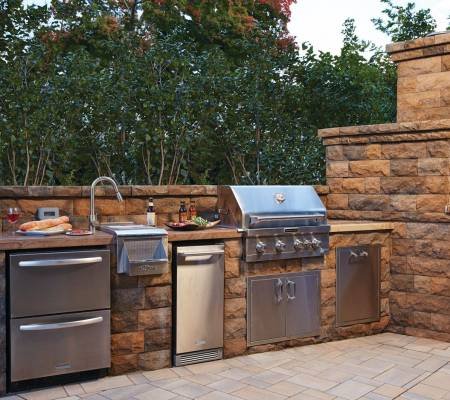 Outdoor Kitchens