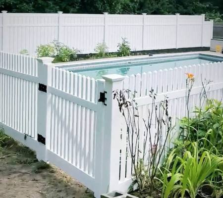 Vinyl-Fence-Installation-Middlesex-County-MA