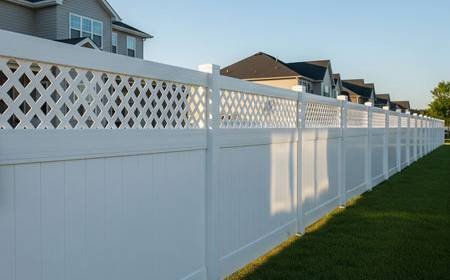Vinyl-Lattice-Top-Fences-Beverly-MA