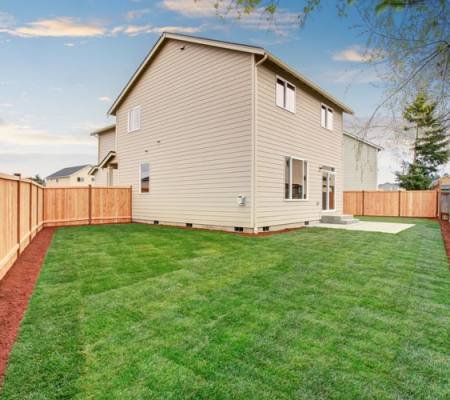 Wood-cedar-fence-installation-Gloucester-MA