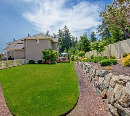 natural-stone-retaining-wall-Swampscott-MA