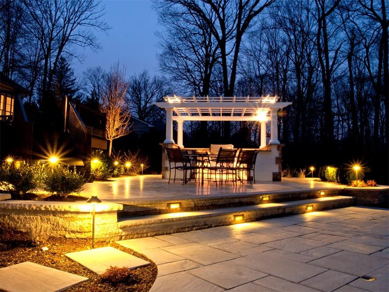 Outdoor Spaces With Lighting